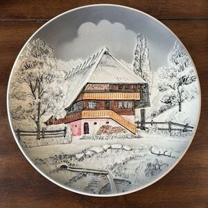 Vintage 9" W. Germany Majolica 3D Wall Plate Plaque WINTER FARM SCENE 2558